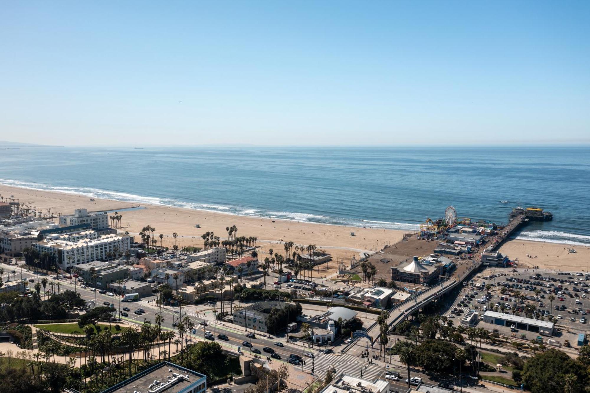 Sea Blue 3* Los Angeles